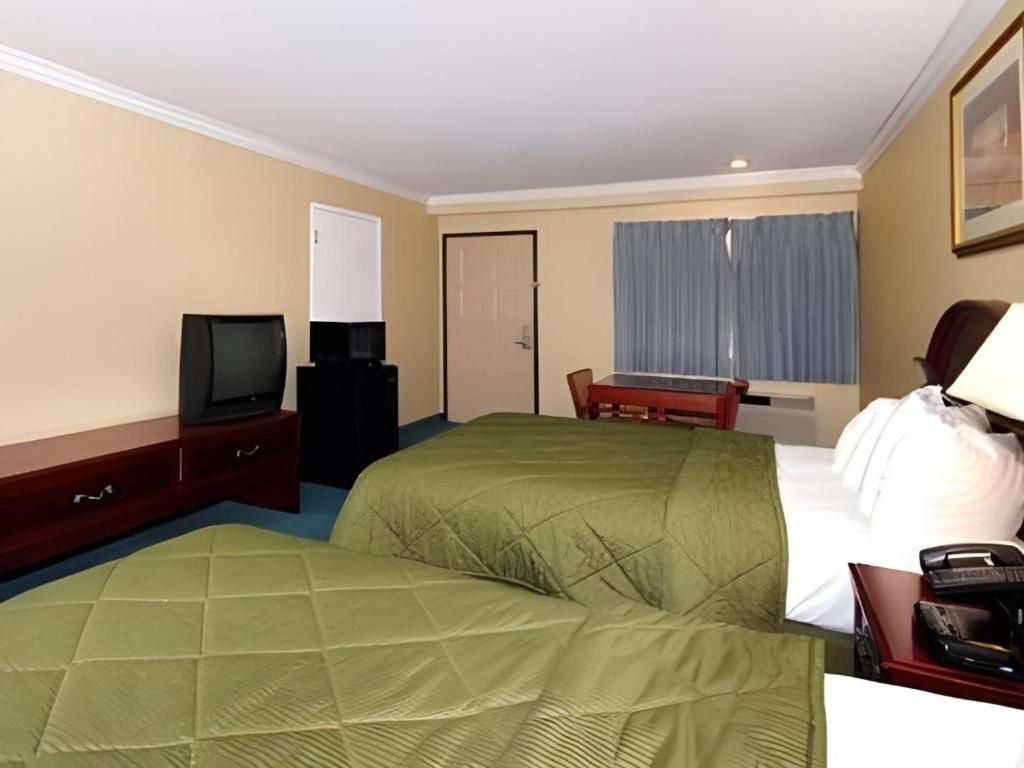 Quality Inn Near City Of Hope Duarte Buitenkant foto